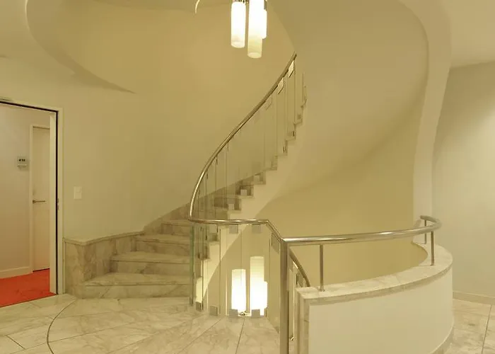 Guggach Apartotel דירה